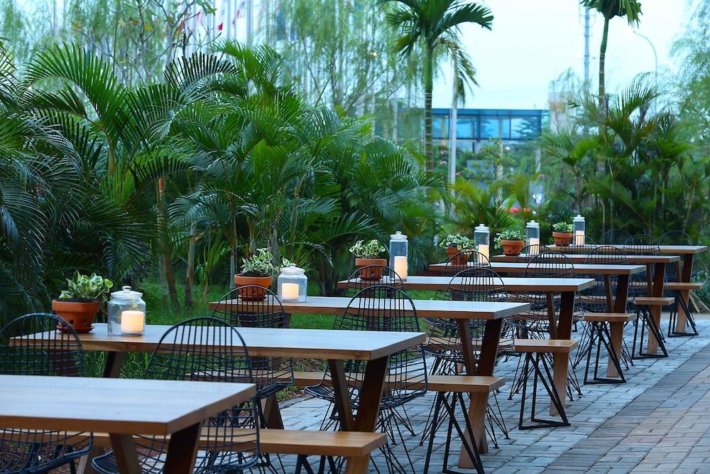 Hotel Santika Premiere Ice - Bsd City Serpong Zewnętrze zdjęcie