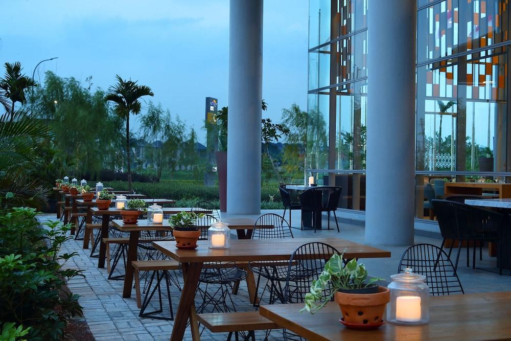 Hotel Santika Premiere Ice - Bsd City Serpong Zewnętrze zdjęcie